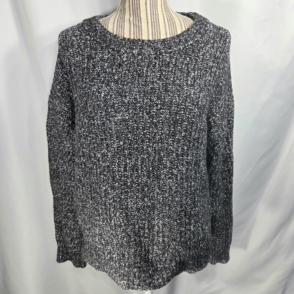 Universal Thread Black Grey White Long Sleeve Heavy Weight Sweater Size Medium